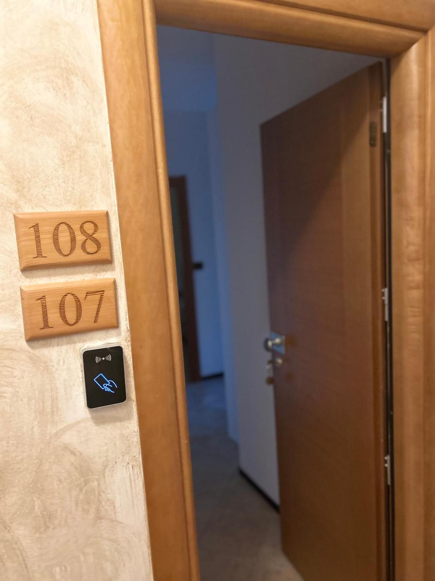 Albergo La Grolla Antey-Saint-André Exterior foto